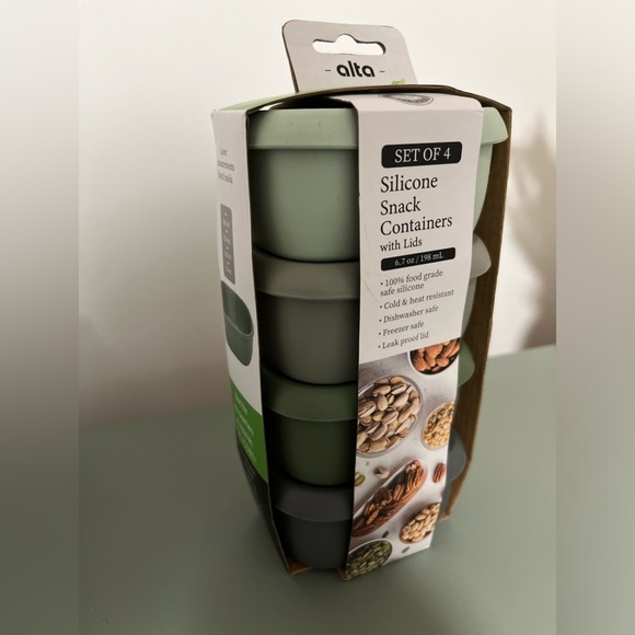 Alta Silicone Snack Containers with Lids. 4 Pack - Picture 2 of 5